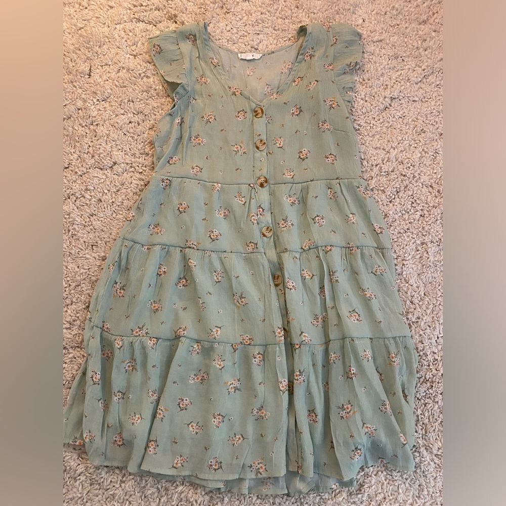 Women’s dress size large